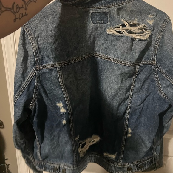 Distressed Jean jacket - Picture 3 of 3